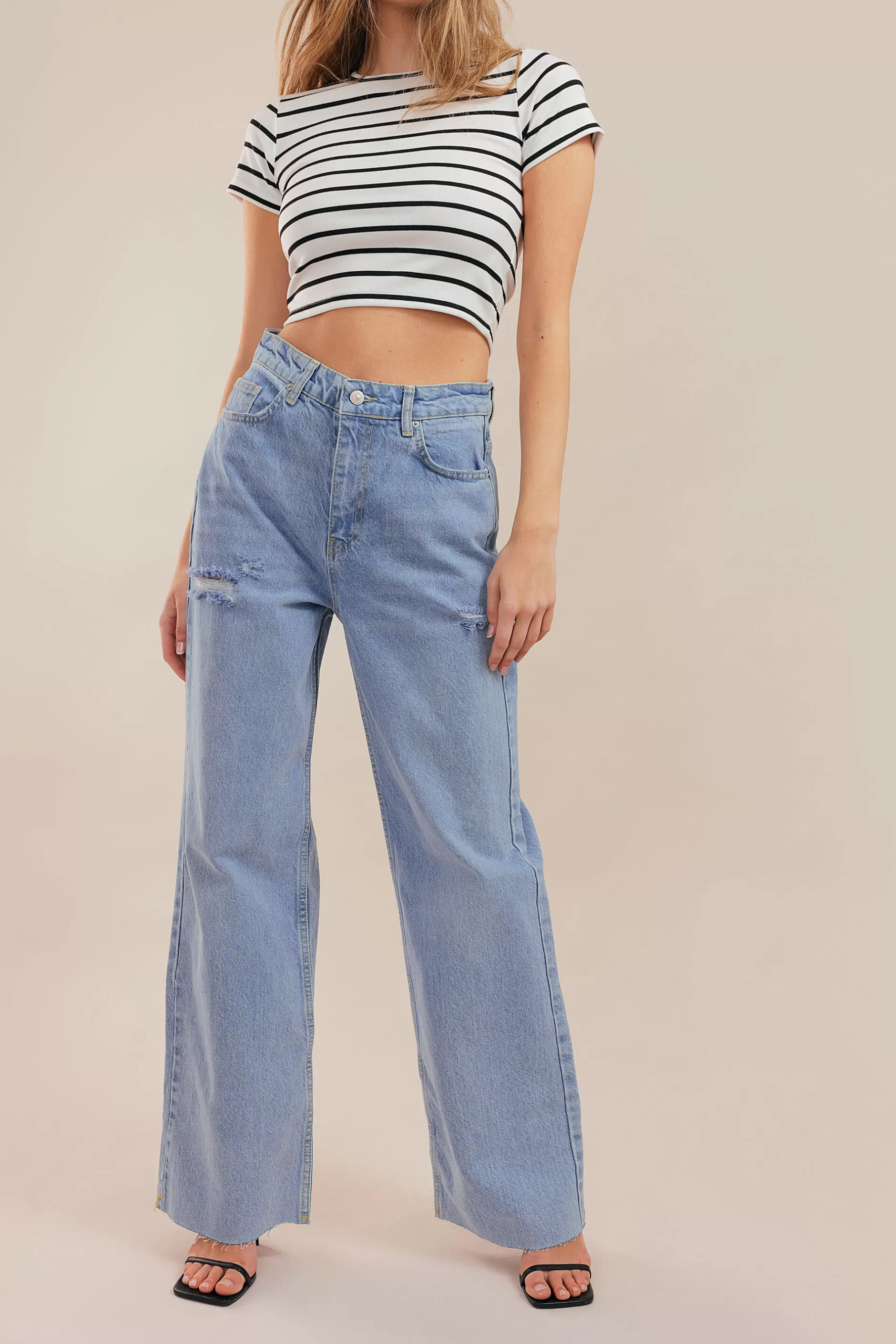 Catch Up Straight Leg Jeans | Chiquelle Outlet