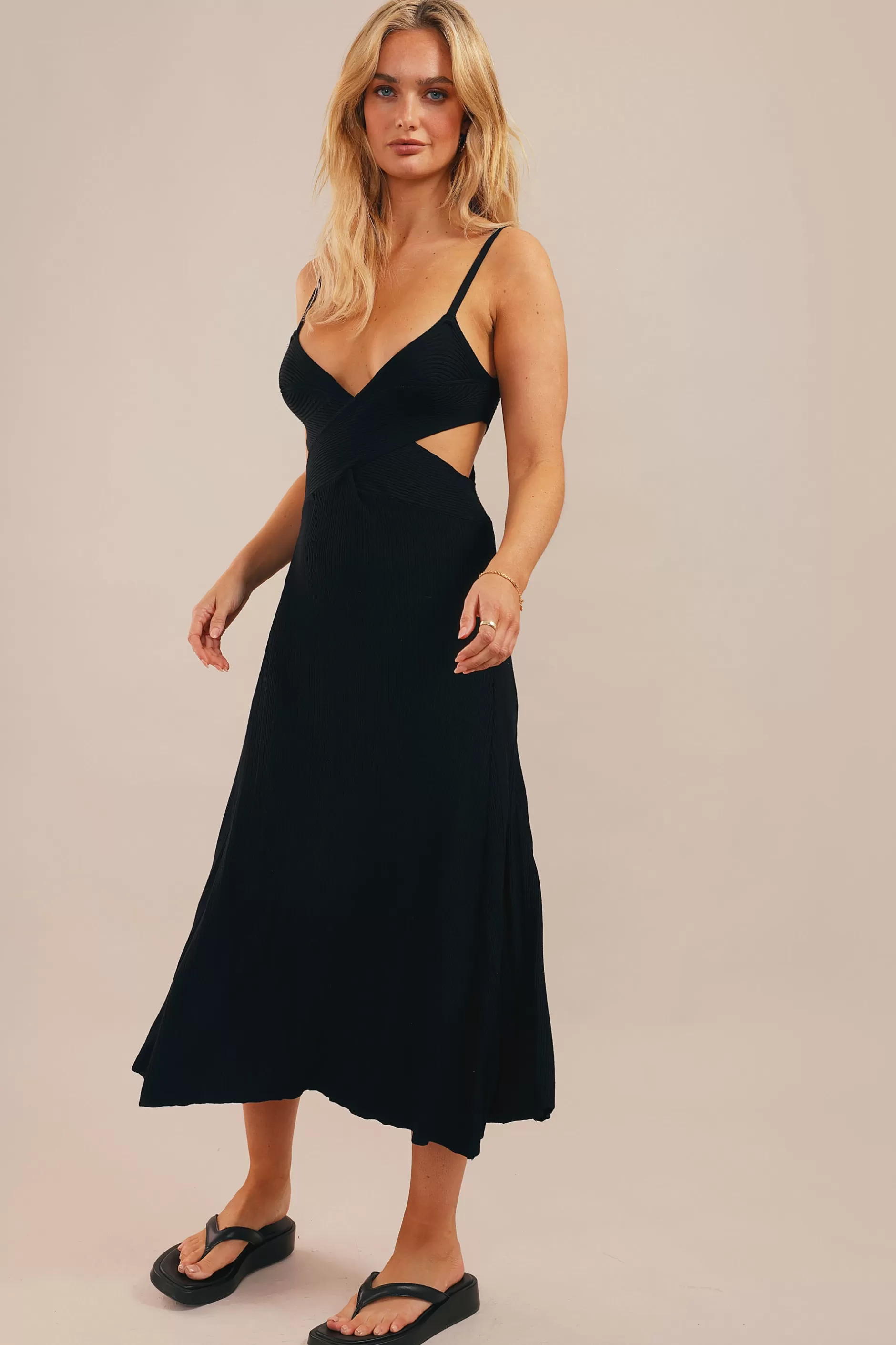 Glam Cut Dress | Chiquelle Discount