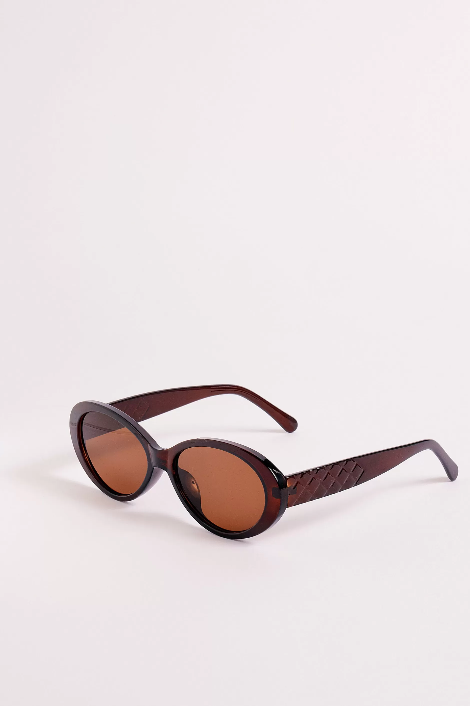 In Demand Oval Sunglasses | Chiquelle Sale