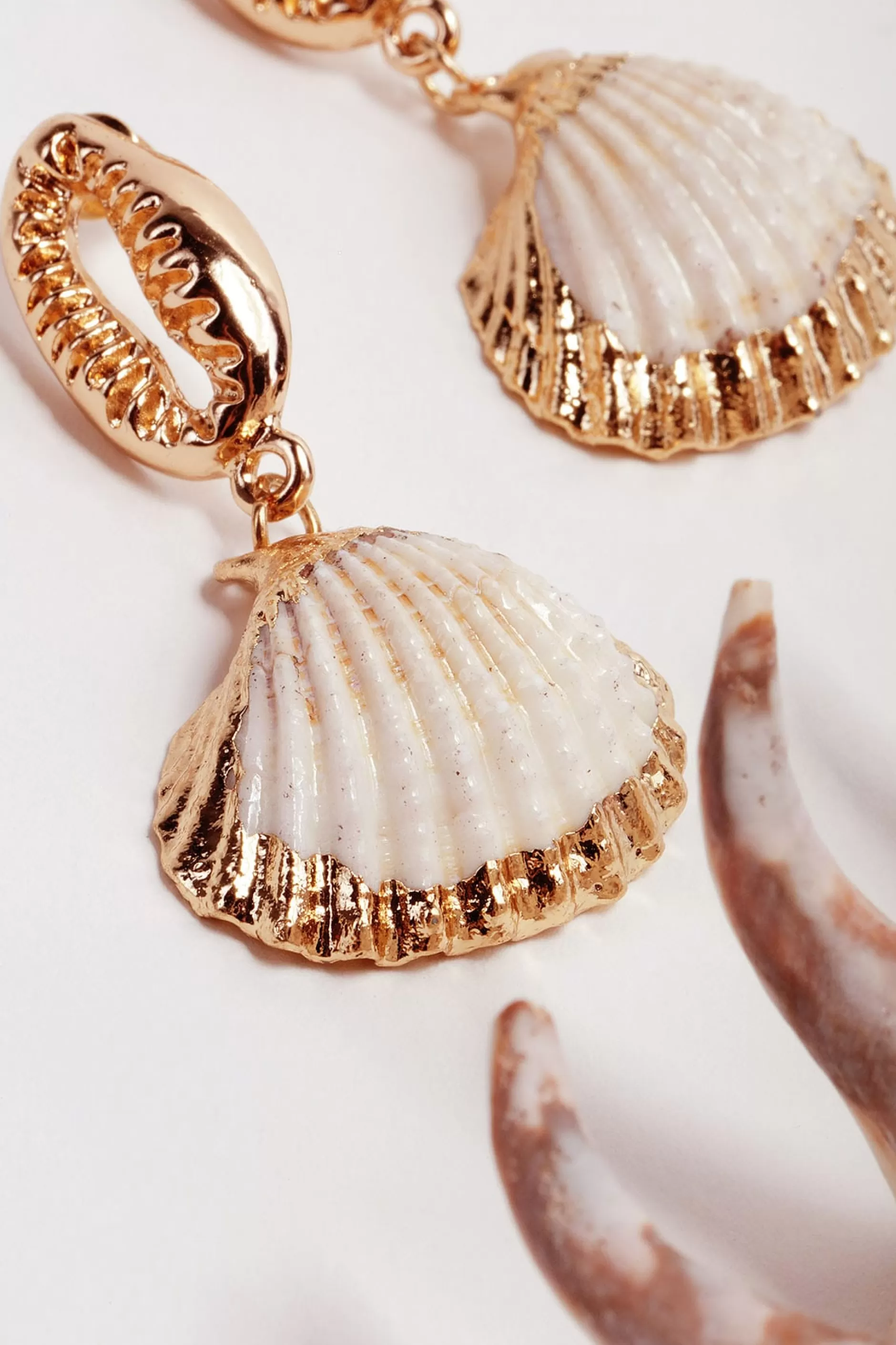 Lets Glam Shell Earrings | Chiquelle Hot