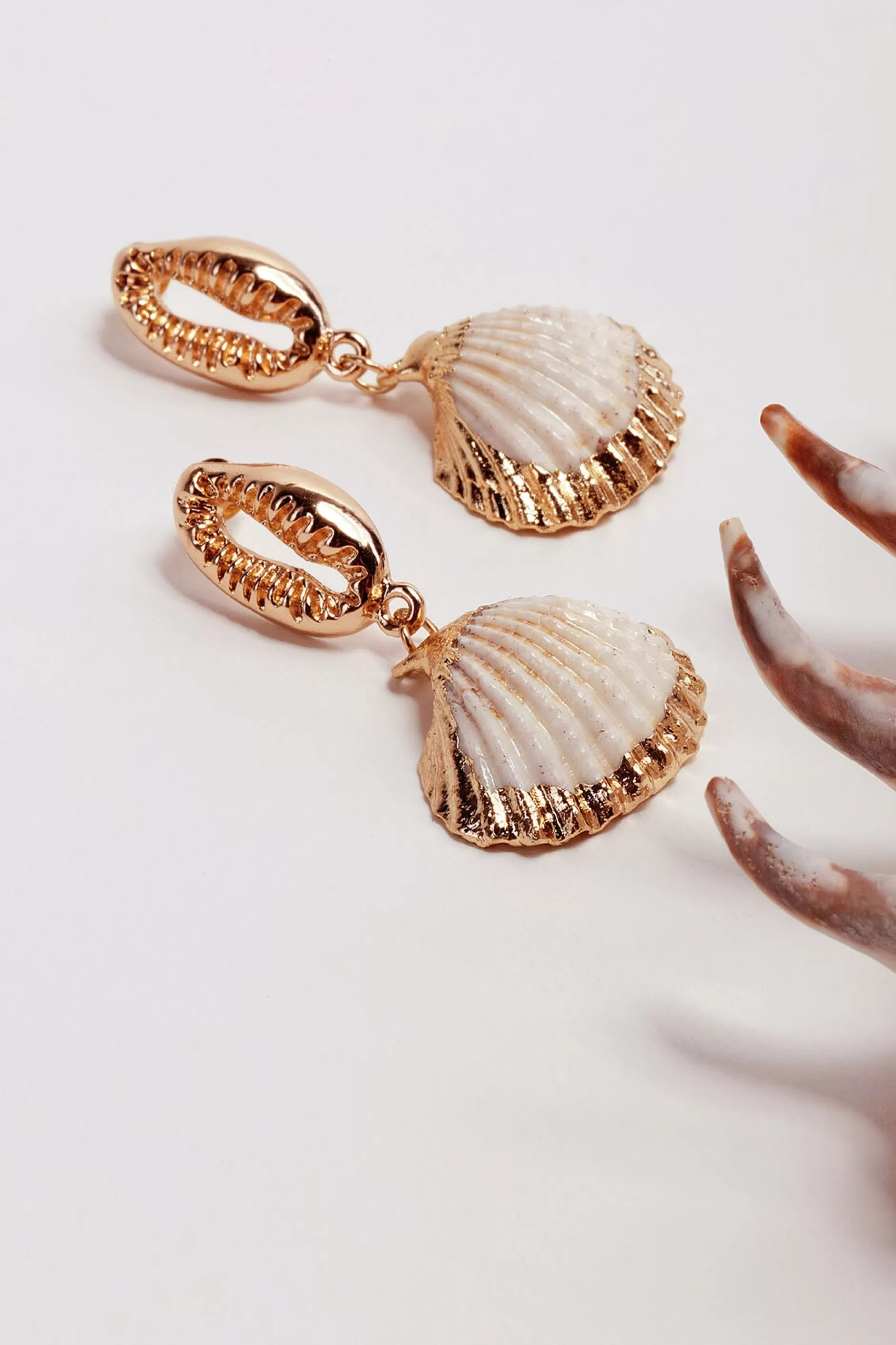 Lets Glam Shell Earrings | Chiquelle Hot