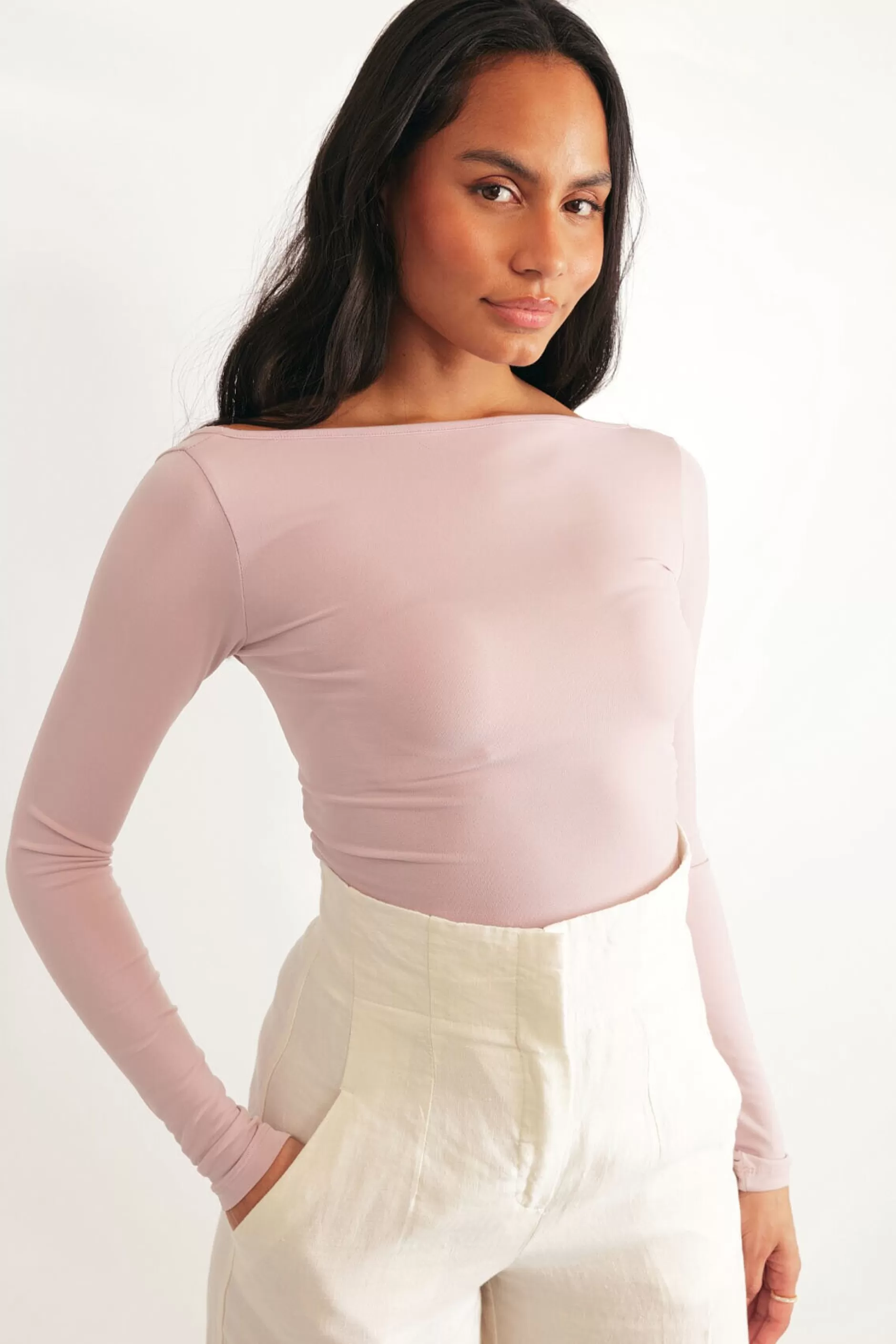 Looking Back Cut Top | Chiquelle New