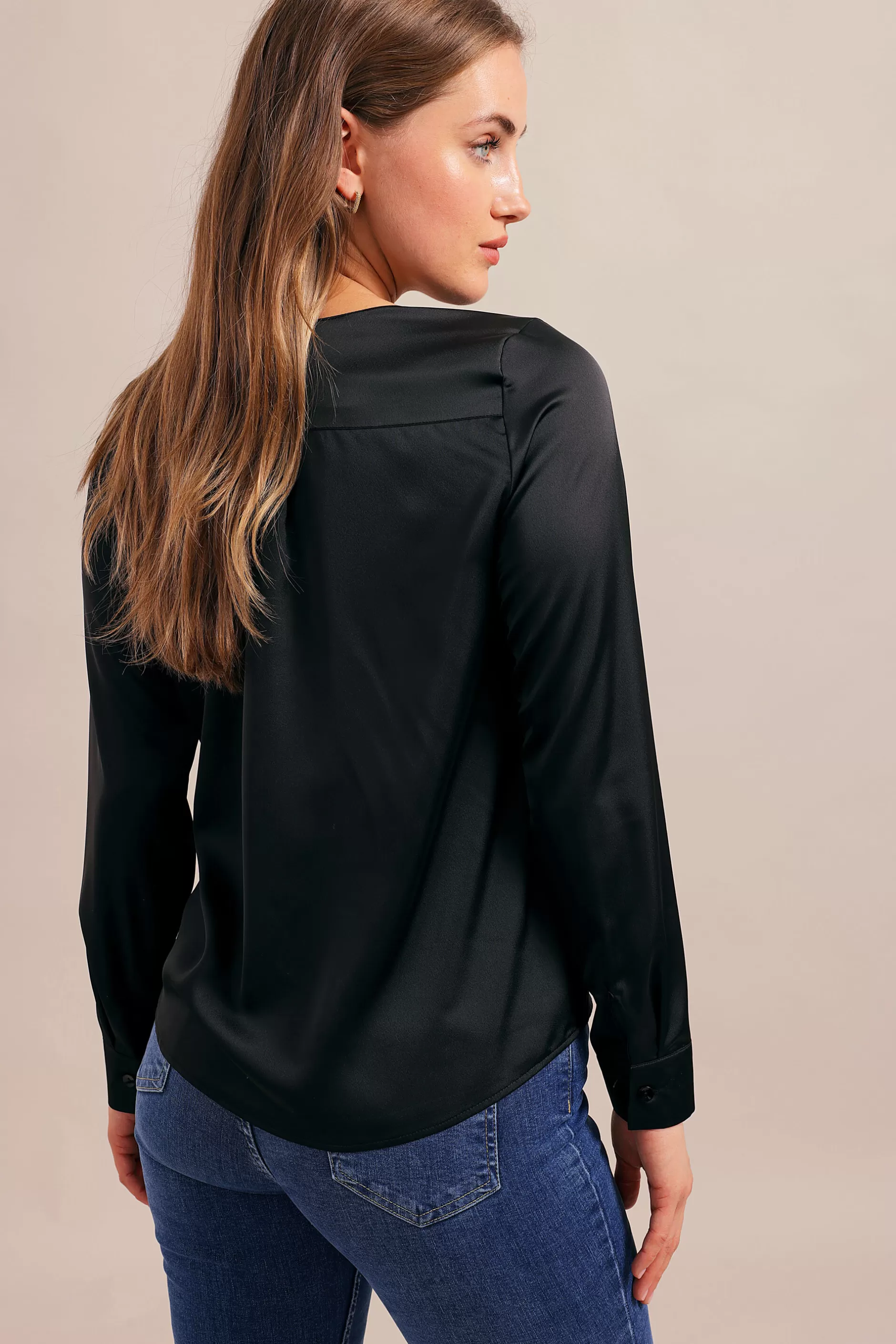 Refined Silky Blouse | Chiquelle Shop