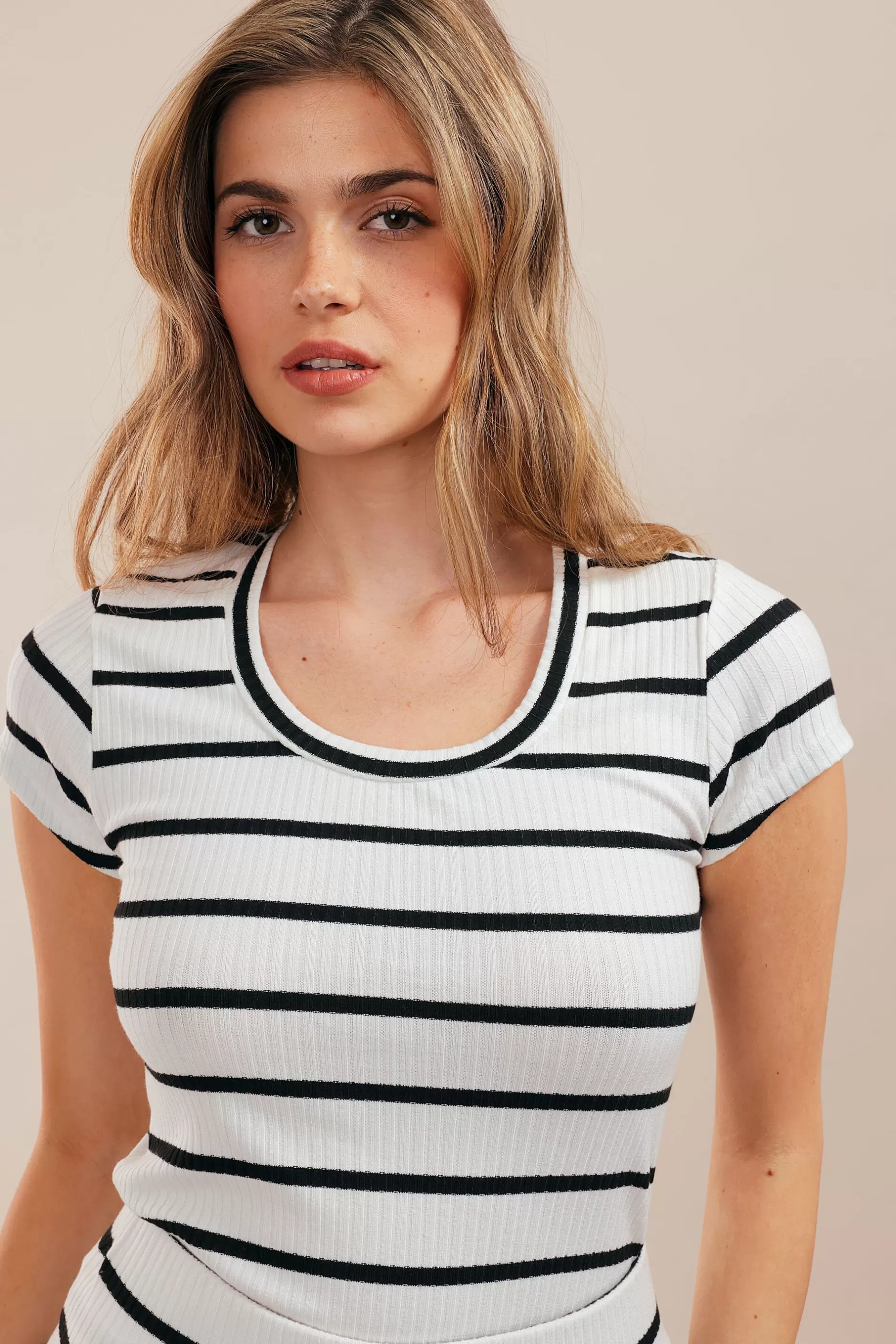 Round Neck Striped Top | Chiquelle Shop