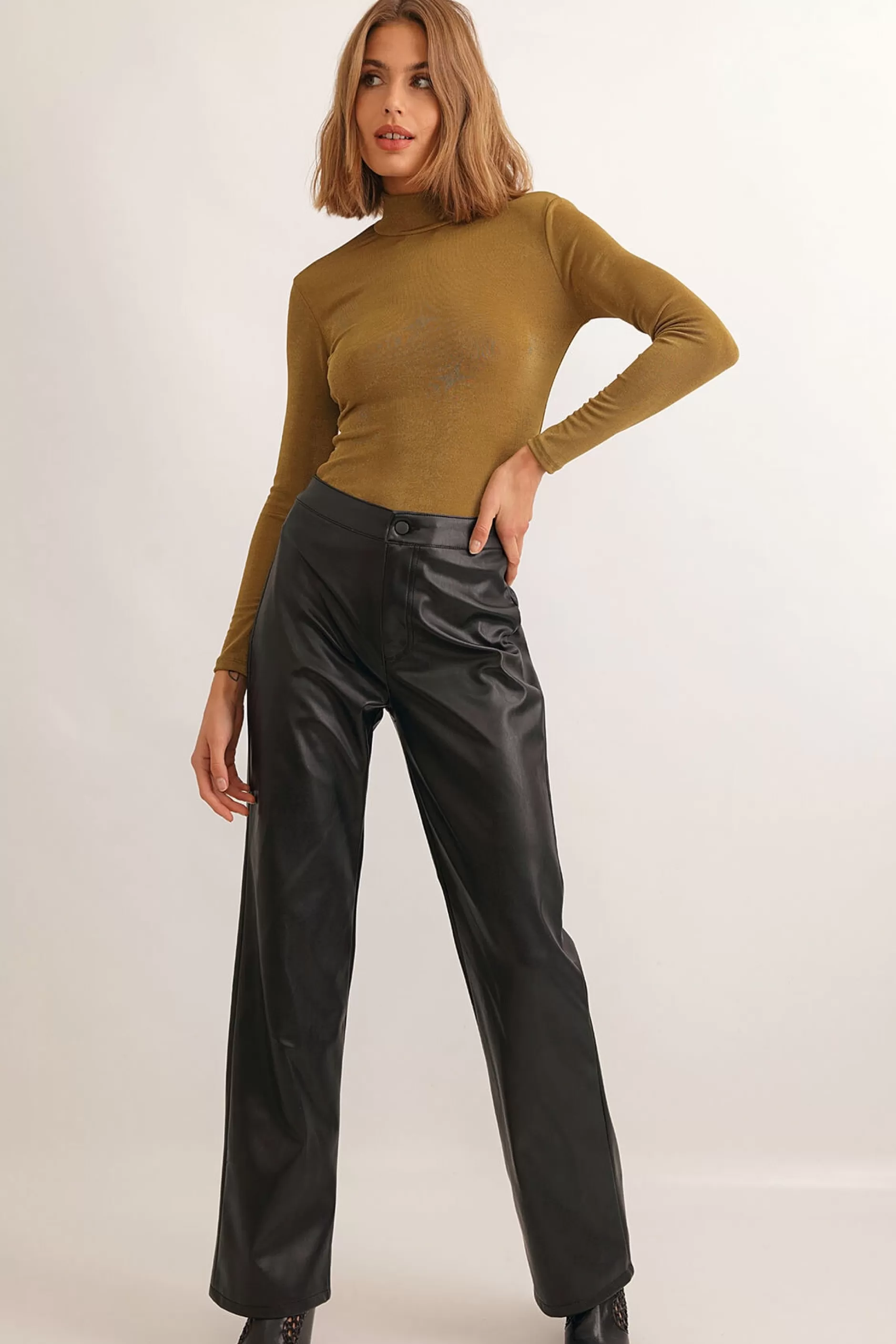 Turtleneck Shine Top | Chiquelle Store